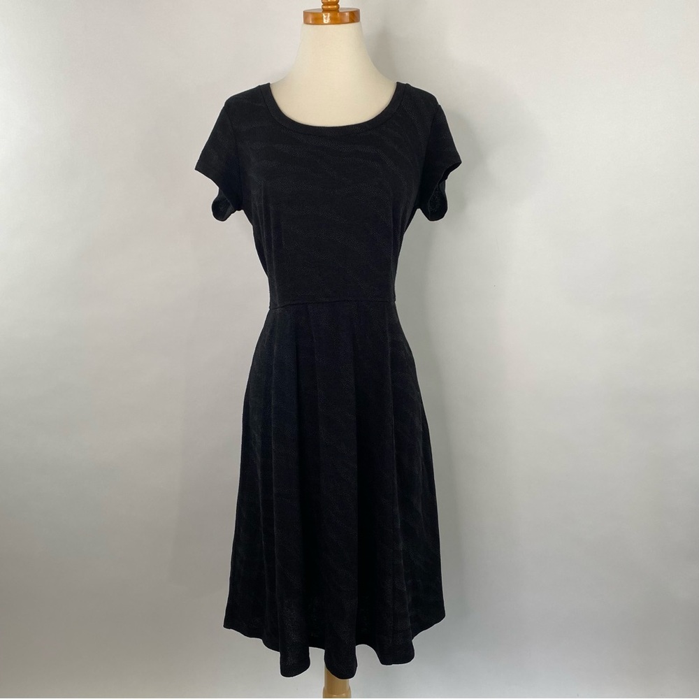 Robbie Bee M Little Black Dress LBD Stretch Fit and Flare Textured Short Sleeves